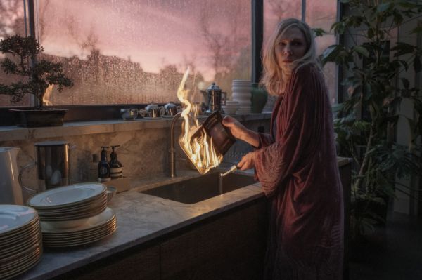 Disclaimer foto crítica.