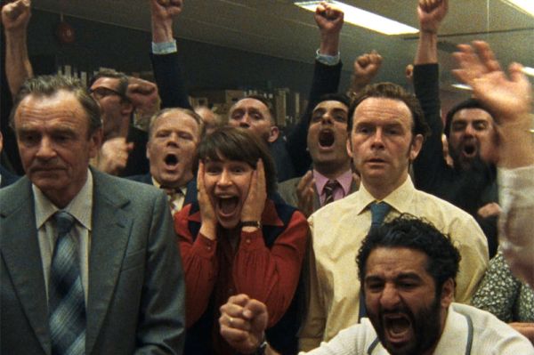 Power Play foto crítica.