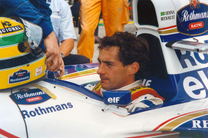 Senna foto crítica.