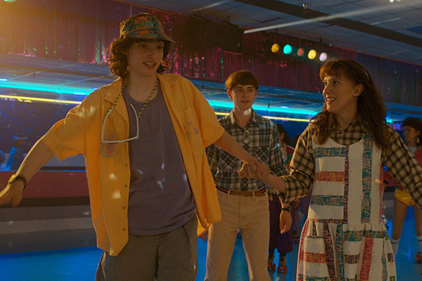 Stranger Things (4ª temporada, volumen 1)  foto crítica.