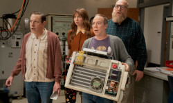 Stuart no consigue salvar el universo