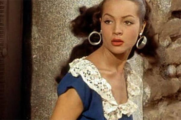 Súper Sara foto crítica.