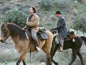 Temblores 4: Comienza la leyenda foto crítica.