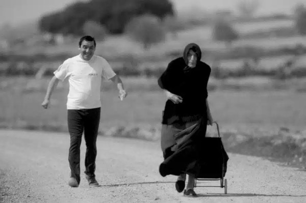 Tierra de nuestras madres foto crítica.