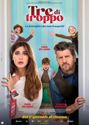 Tre di troppo (2023)