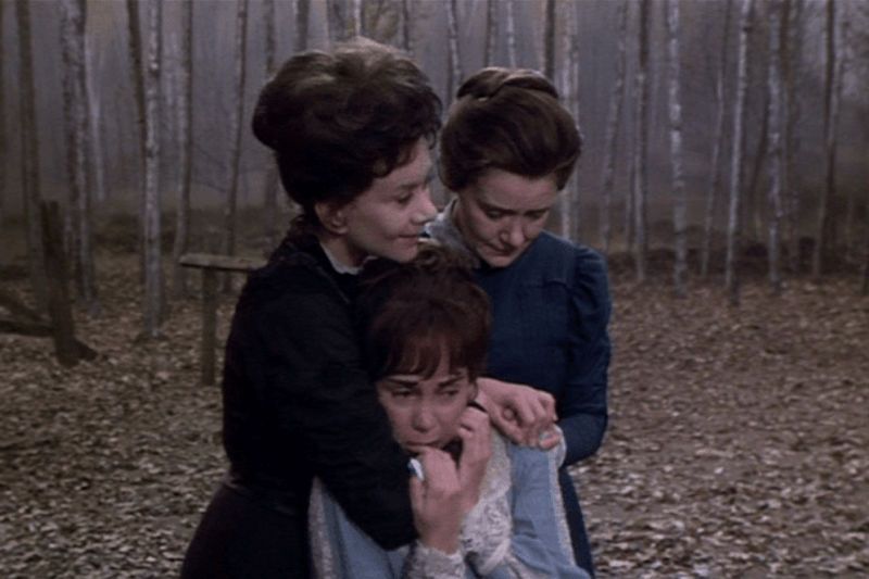 Tres hermanas foto crítica.