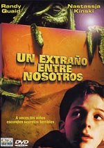 Un extraño entre nosotros (2001)