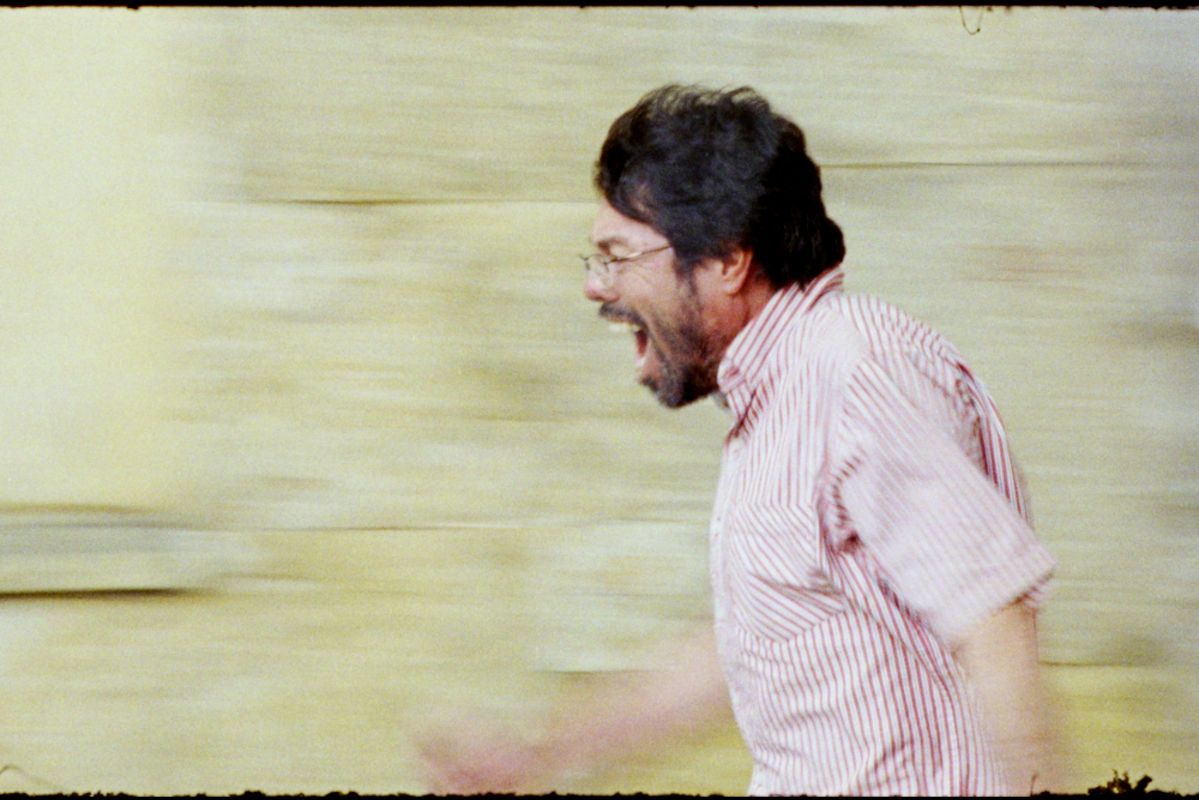 Un poeta foto crítica.