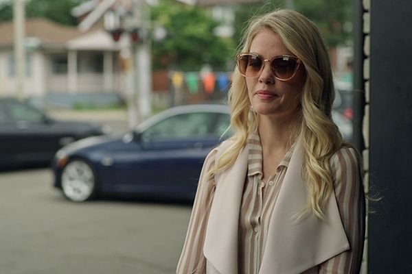 Una asesina en mi casa foto crítica.