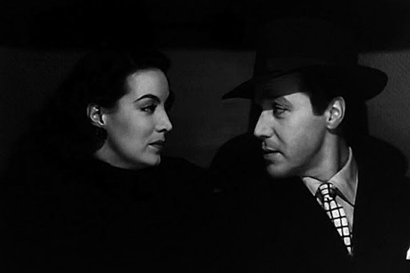 Una mujer cualquiera foto crítica.