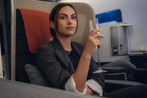 Upgrade: Primera clase foto crítica.