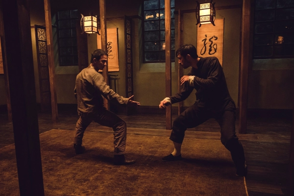 Warrior foto crítica.