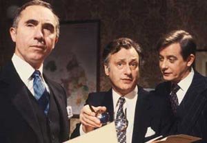 Yes Minister foto crítica.