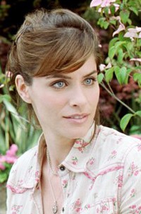 Amanda Peet