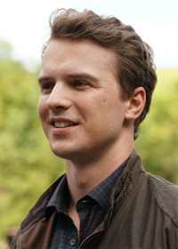 Freddie Stroma