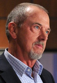 Gregory Itzin