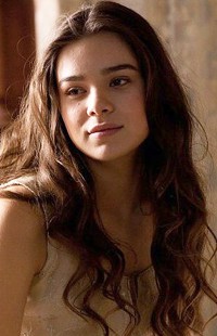 Hailee Steinfeld