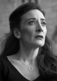 Kate Nic Chonaonaigh