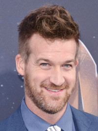 Kenneth Mitchell
