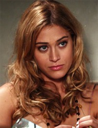 Lizzy Caplan