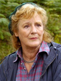 Maggie Steed