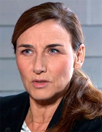 Mona Martínez