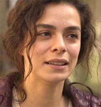 Özge Özpirinçci