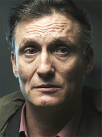 Oliver Masucci