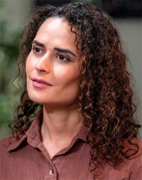 Stephanie Nogueras