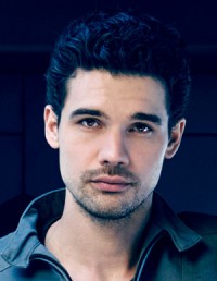 Steven Strait