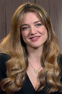 Yulia Demóss