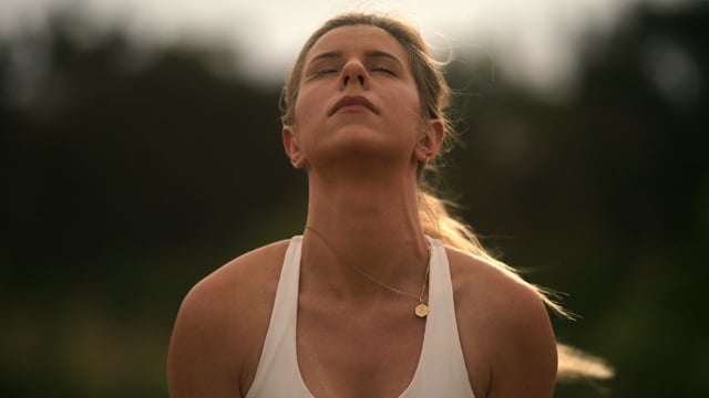 Twisted Yoga: Desenmascarando al gurú
