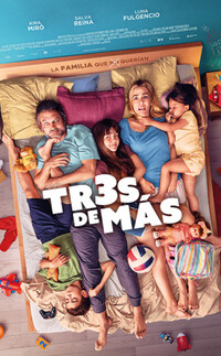Tres de más